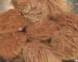 港式壽桃牌鲍魚撈麵的食譜步驟1照片