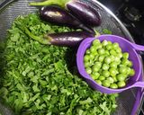A picture of step 1 of Methi mix sabji.