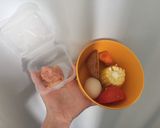 Hình bước làm 1 của món Soup gà rau củ - ăn dặm
