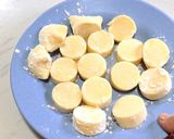 Foto langkah ke 3 dari resep Tofu Enoki Saos Pedas.