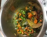 A picture of step 4 of Mint pulao.