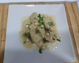 Foto del paso 5 de la receta: Pollo a la miel con avellanas