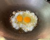 รูปขั้นตอนการทำที่ 1 ของ ผัดซีอิ๊วใส่ไข่ 🥚(ไม่ใส่เนื้อสัตว์)