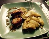 Foto del paso 13 de la receta: Rollitos de pollo envuelto en tocino y salsa teriyaki con papas a la mantequilla, romero y merkén