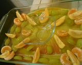 Foto del paso 3 de la receta: Coctel navideño de frutas con y sin crema o queso cottage