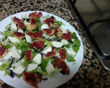 Foto del paso 3 de la receta: Ensalada ligera con higos, mozzarella y aguacate