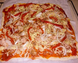 Foto del paso 3 de la receta: Pizza casera de atún