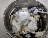 रवा मावा केक (Rava Mawa Cake Recipe In Marathi) रेसिपी स्टेप 1 फोटो 