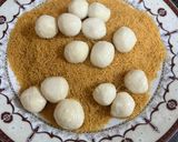 صورة لخطوة 3 من وصفة كرات الجبن بالشعيريه