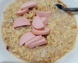 Foto langkah ke 2 dari resep Pizza Mie Sosis (Simple).