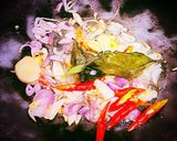 Foto langkah ke 2 dari resep Tumis Kangkung Jawa.