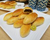 A picture of step 13 of Meat pocket buns.