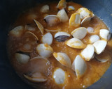 Foto del paso 2 de la receta: Fideos con almejas en amarillo