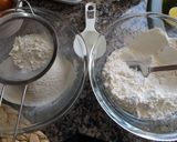 Foto del paso 1 de la receta: Bollos de arándanos rojos, frutas deshidratadas y chocolate blanco