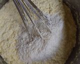 A picture of step 6 of Vanillah Cake.