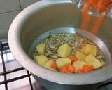 A picture of step 2 of Mix Vegi Pulao.