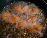 A picture of step 3 of Chicky egg sandwich.