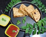 પુડલા રોટલી સેન્ડવીચ (Pudla Rotli Sandwich Recipe In Gujarati) રેસીપી સ્ટેપ4ફોટો