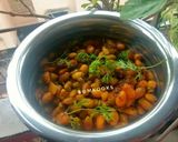 A picture of step 4 of Broad Bean Seeds Veggie - Maharashtrian style.
