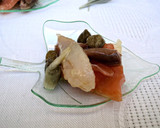 Foto del paso 6 de la receta: Cucharitas de bacalao, salmón y anchoas con alcaparras