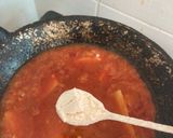 Gambar langkah 5 resipi Sambal Sardin Kentang.
