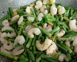 Foto del paso 12 de la receta: Salteado de verduras y mariscos