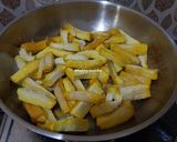 Foto langkah ke 2 dari resep Oseng Pare Tahu Kuning.