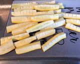 Une image de l'étape 3 de Courgettes jaunes marinées grillées aux graines de nigelle (recette plancha).