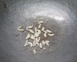 A picture of step 6 of Idly podi (Gun powder).