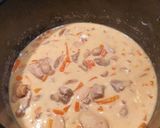 Une image de l'étape 3 de Sauté de porc aux carottes et champignons au cookeo.