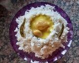 A picture of step 2 of Pakoda kadhi.
