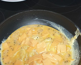 Foto del paso 3 de la receta: Tostada con ahumados rumanos