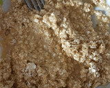 Foto del paso 2 de la receta: Galletitas de avena y chips de chocolate express