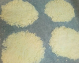 Foto del paso 1 de la receta: Galletitas de queso con ensalada de champiñón