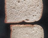 A picture of step 3 of Veg mayo sandwich.