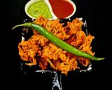 A picture of step 5 of Onion Pakoda.