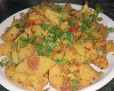 A picture of step 4 of Spicy Potato and Cauliflower (Aloo Gobhi ki masaledar sabzi recipe).