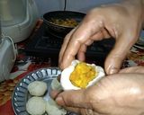 A picture of step 3 of Kachori.