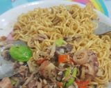 Foto langkah ke 2 dari resep Suir tongkol pete cumi asin.