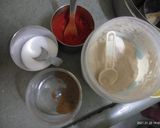 A picture of step 2 of Oats Chilla.