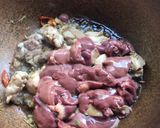 รูปขั้นตอนการทำที่ 2 ของ ไก่กับตับผัดขิง คีโต