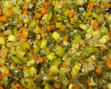 Foto del paso 2 de la receta: Tortilla saludable de vegetales 🤍