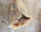 A picture of step 7 of Nuts & Dates stuffed khoya samosa.