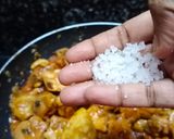 A picture of step 9 of Hariyali Chicken Gravy.