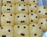 Foto langkah ke 3 dari resep Roti sobek.