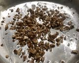 Foto del paso 3 de la receta: Wok de portobellos, brócoli y nuez