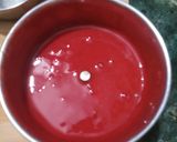 A picture of step 1 of Strawberry grapes mocktail.