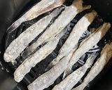 Foto del paso 1 de la receta: Bacaladillas frescas en freidora de aire