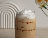 Foto langkah ke 4 dari resep Caramel Iced Coffee.
