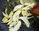Foto langkah ke 2 dari resep Udang Goreng Mentega.